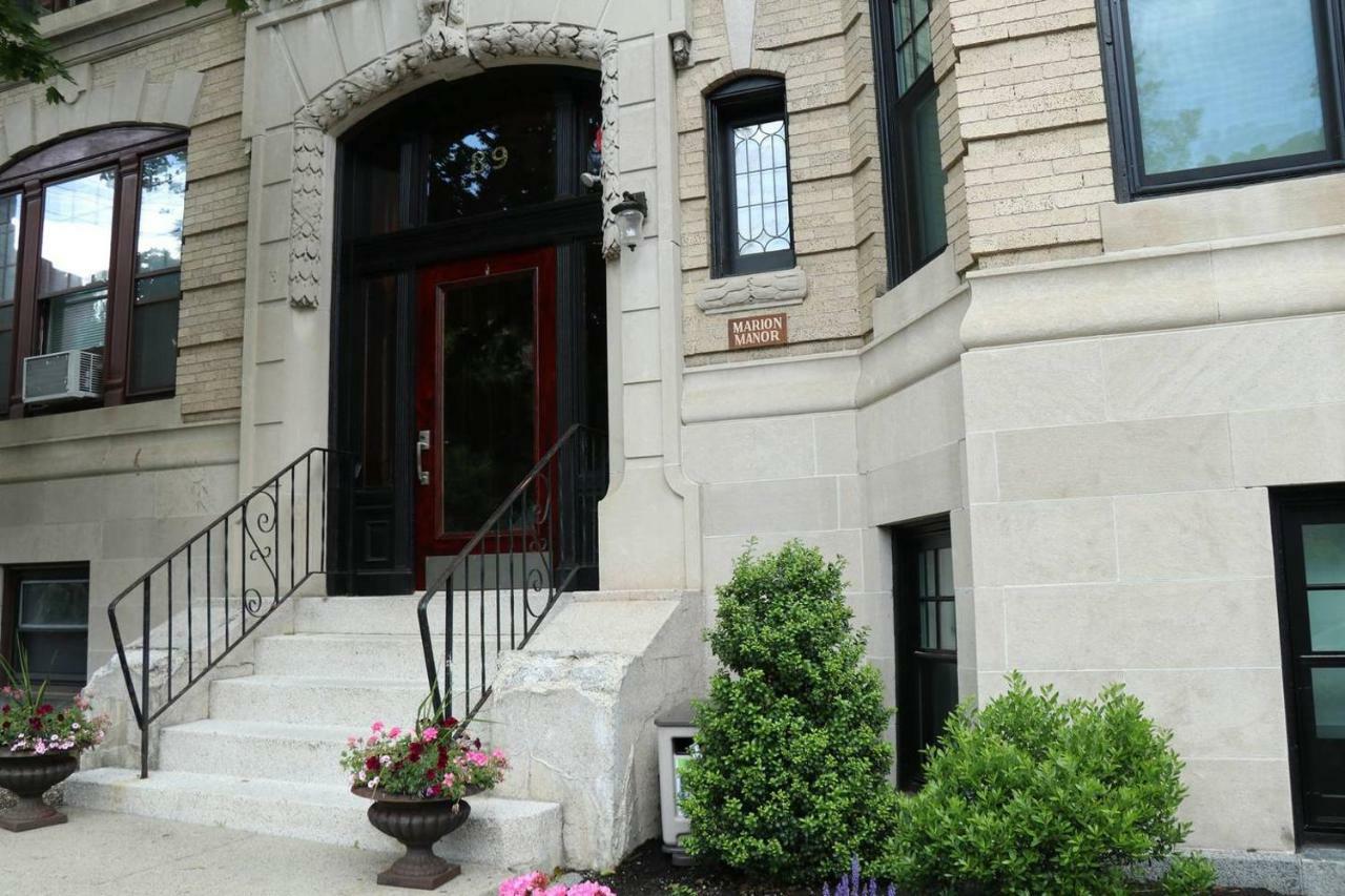 A Stylish Stay W/ A Queen Bed, Heated Floors.. #15 Brookline Exterior photo